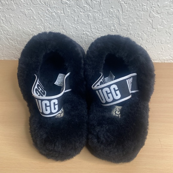 UGG FURRY UGG SANDAL - Picture 3 of 8